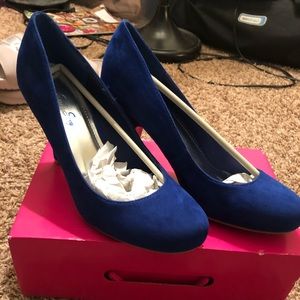 Blue suede pumps! Size 8.5